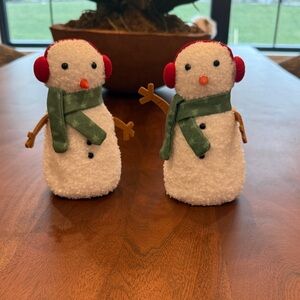 Adorable Snowman Decor with Green Scarves - set of two!